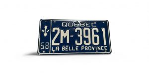 1968 QUEBEC LICENSE PLATE 2M 3961 LA BELLE PROVINCE