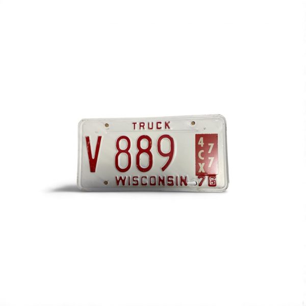 1976 WISCONSIN LICENSE PLATE V 889 TRUCK (1 OF 2) SEE THE OTHER IF LOOKING FOR PAIR