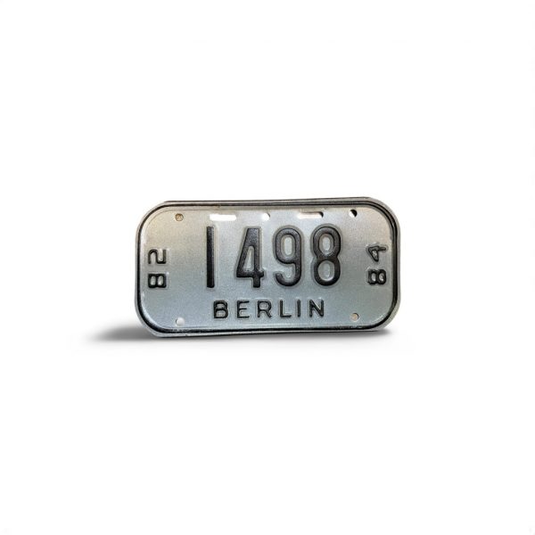 1982 1984 WISCONSIN BERLIN BICYCLE BIKE LICENSE PLATE 1498