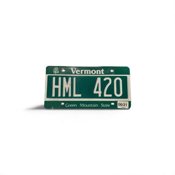 2021 VERMONT LICENSE PLATE HML 420 STICKERED