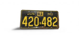 1961 MISSOURI LICENSE PLATE 420 482