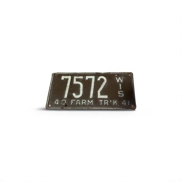 1941? WISCONSIN FARM TRUCK LICENSE PLATE 7572