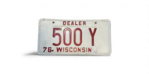 1976 WISCONSIN DEALER LICENSE PLATE 500 Y