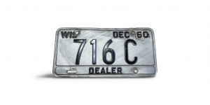 1960 WISCONSIN DEALER LICENSE PLATE 716 C