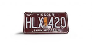 1997 MISSOURI LICENSE PLATE HLX 420