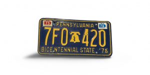 1976 PENNSYLVANIA LICENSE PLATE 7F0 420 BICENTENNIAL STATE