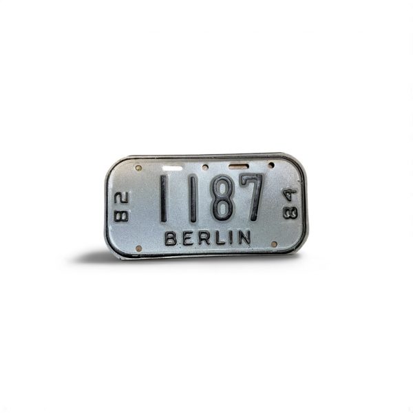 1982 1984 WISCONSIN BERLIN BICYCLE BIKE LICENSE PLATE 1187