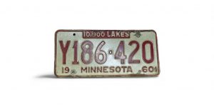 1960 MINNESOTA LICENSE PLATE Y186 420