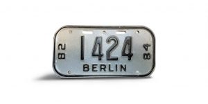 1982 1984 WISCONSIN BERLIN BICYCLE BIKE LICENSE PLATE 1424