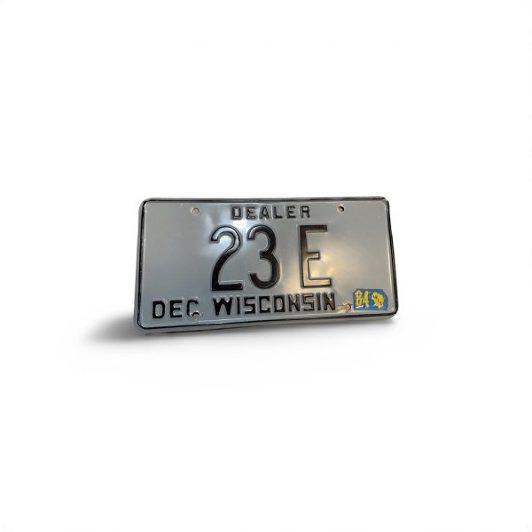 1984 WISCONSIN DEALER LOW NUMBER 23 E LICENSE PLATE 2-DIGIT