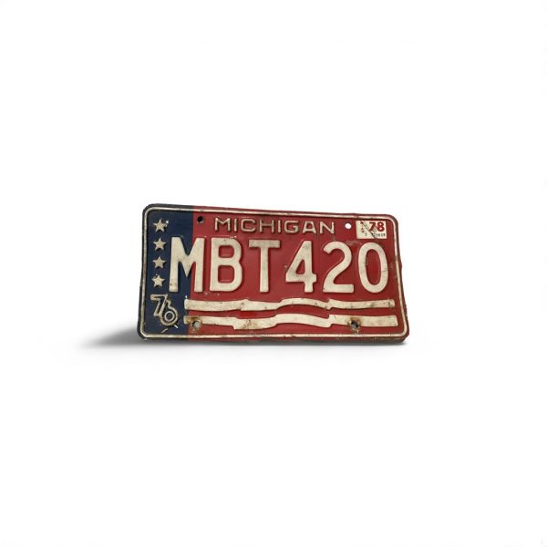 1976 MICHIGAN LICENSE PLATE MBT 420