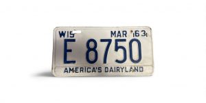 1963 WISCONSIN LICENSE PLATE AMERICA'S DAIRYLAND E 8750