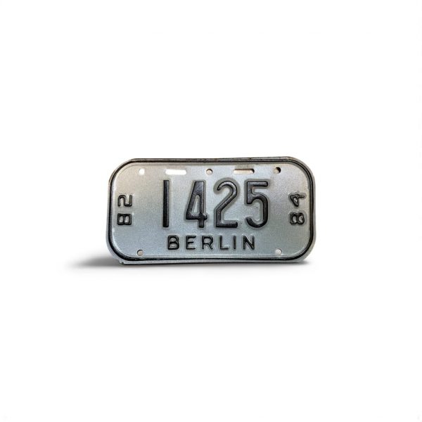 1982 1984 WISCONSIN BERLIN BICYCLE BIKE LICENSE PLATE 1425