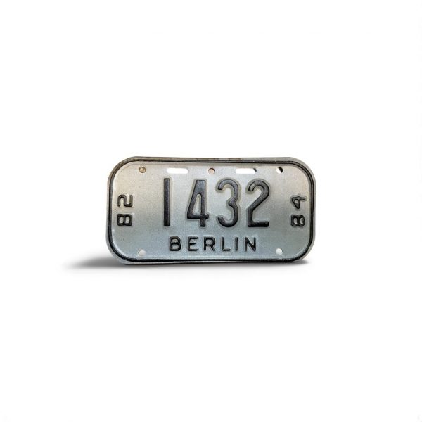 1982 1984 WISCONSIN BERLIN BICYCLE BIKE LICENSE PLATE 1432
