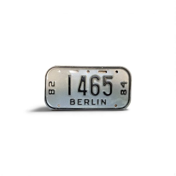 1982 1984 WISCONSIN BERLIN BICYCLE BIKE LICENSE PLATE 1465