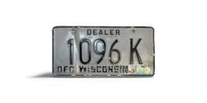 1984 WISCONSIN DELAER LICENSE PLATE 1096 K