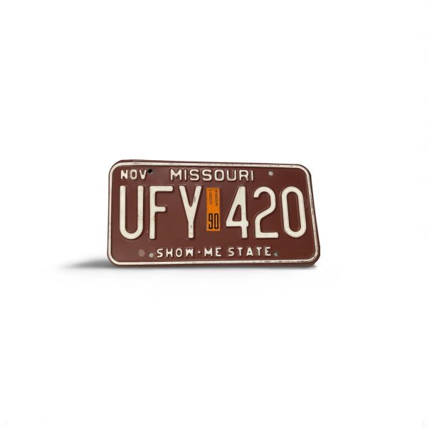 1990 MISSOURI LICENSE PLATE UFY 420