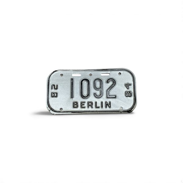 1982 1984 WISCONSIN BERLIN BICYCLE BIKE LICENSE PLATE 1092