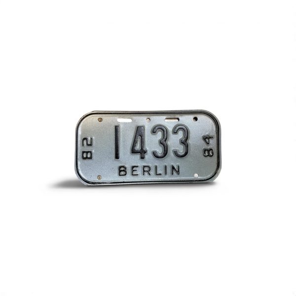 1982 1984 WISCONSIN BERLIN BICYCLE BIKE LICENSE PLATE 1433