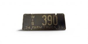 1935 WISCONSIN FARM LICENSE PLATE 390 LOW NUMBER 3-DIGIT