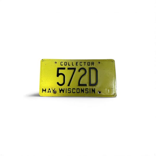 1975 WISCONSIN LICENSE PLATE 572 D LOW NUMBER COLLECTOR