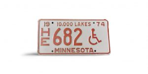 1974 MINNESOTA LICENSE PLATE DISABLED 682 3-DIGIT