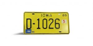1985 IOWA LICENSE PLATE D 1026