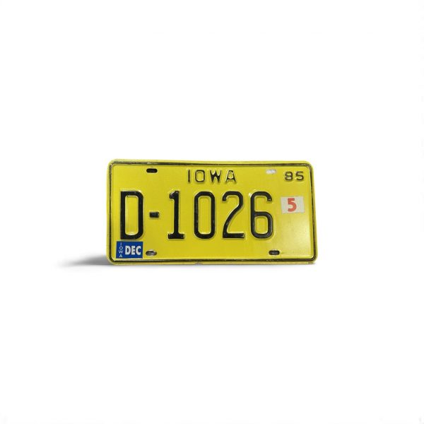 1985 IOWA LICENSE PLATE D 1026