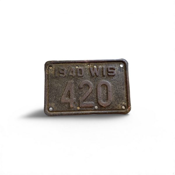 1940 WISCONSIN MOTORCYCLE LICENSE PLATE RARE 420 LOW NUMBER 3-DIGIT