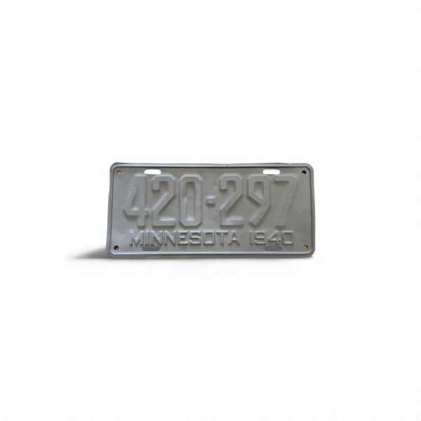 1940 MINNESOTA LICENSE PLATE 420 297