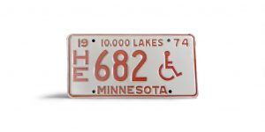 1974 MINNESOTA LICENSE PLATE DISABLED 682 3-DIGIT