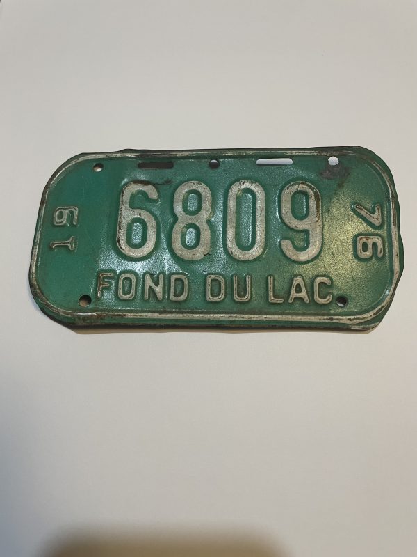 1976 WISCONSIN FOND DU LAC BICYCLE BIKE LICENSE PLATE 6809