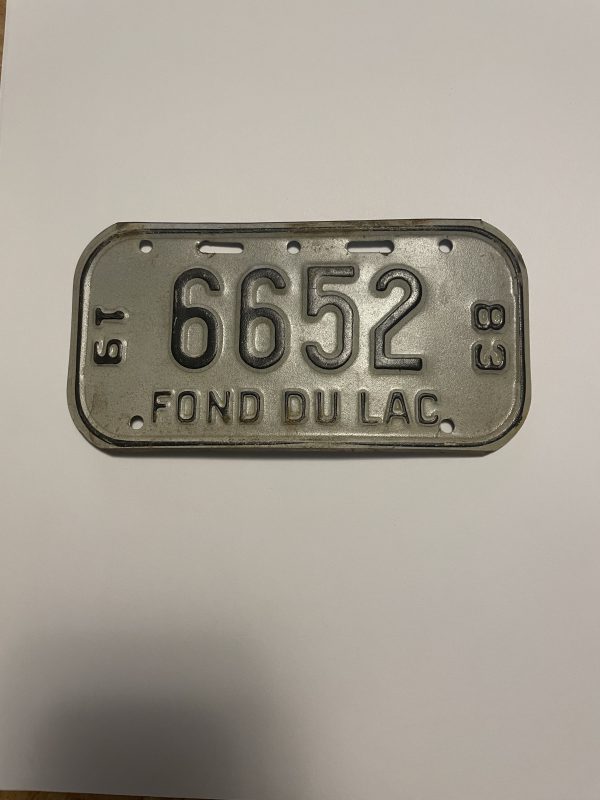 1983 WISCONSIN FOND DU LAC BICYCLE BIKE LICENSE PLATE 6652