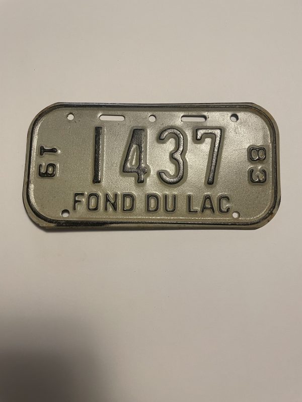 1983 WISCONSIN FOND DU LAC BICYCLE BIKE LICENSE PLATE 1437