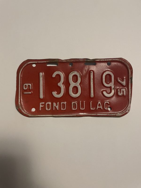 1975 WISCONSIN FOND DU LAC BICYCLE BIKE LICENSE PLATE 13819