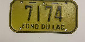 197X WISCONSIN FOND DU LAC BICYCLE BIKE LICENSE PLATE 7174