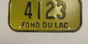 197X WISCONSIN FOND DU LAC BICYCLE BIKE LICENSE PLATE 4123