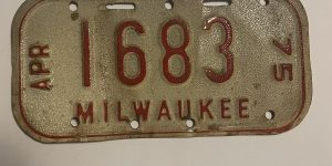 1975 APRIL WISCONSIN MILWAUKEE BICYCLE BIKE LICENSE PLATE 1683