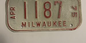 1975 APRIL WISCONSIN MILWAUKEE BICYCLE BIKE LICENSE PLATE 1187