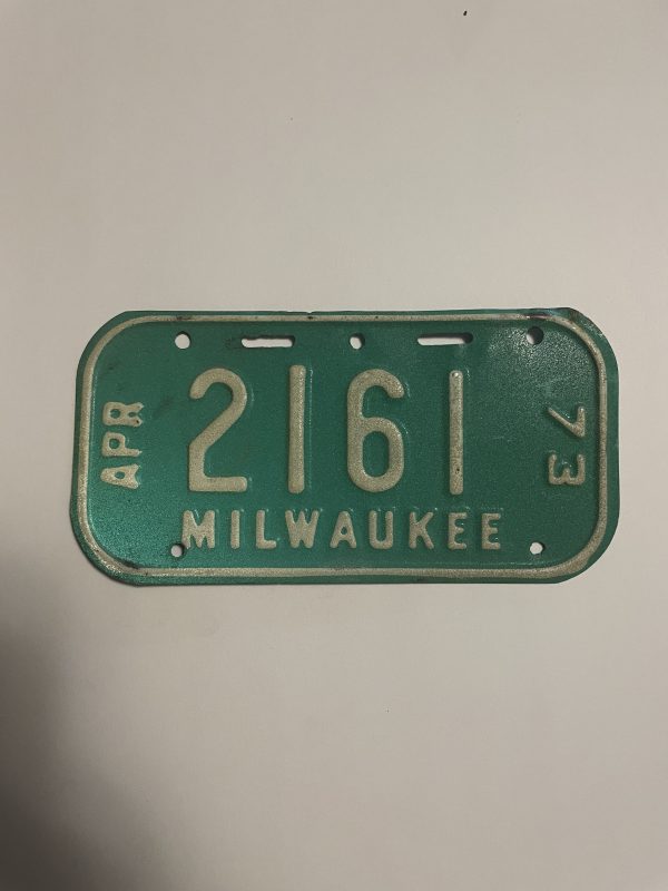 1973 APRIL WISCONSIN MILWAUKEE BICYCLE BIKE LICENSE PLATE 2161